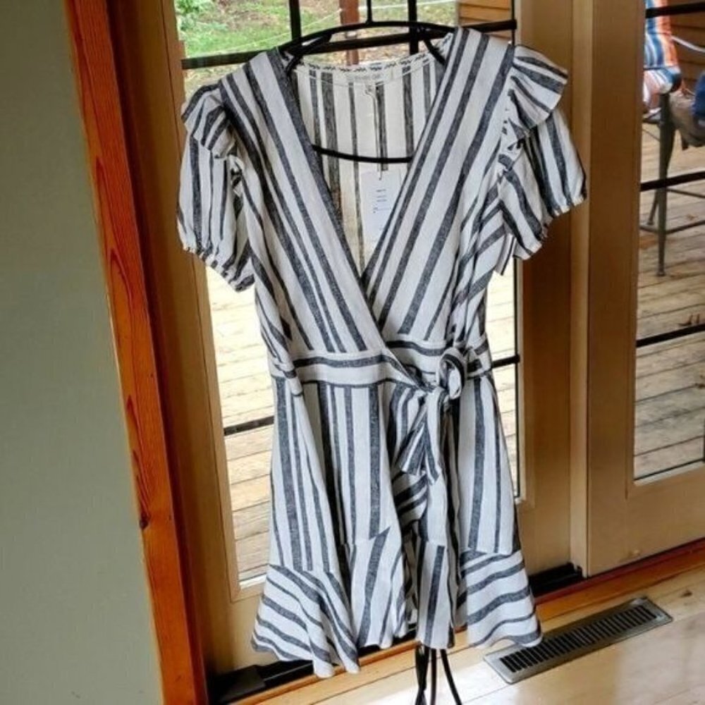 Shabby Chic ODette Striped Ruffled Capped‎ SS V-neck Belted Wrap Sz M Dress